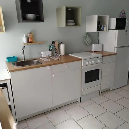 Le Cheval Blanc Au Centre De Carrouges