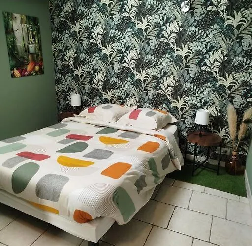 Holiday home Le Cheval Blanc Au Centre De Carrouges